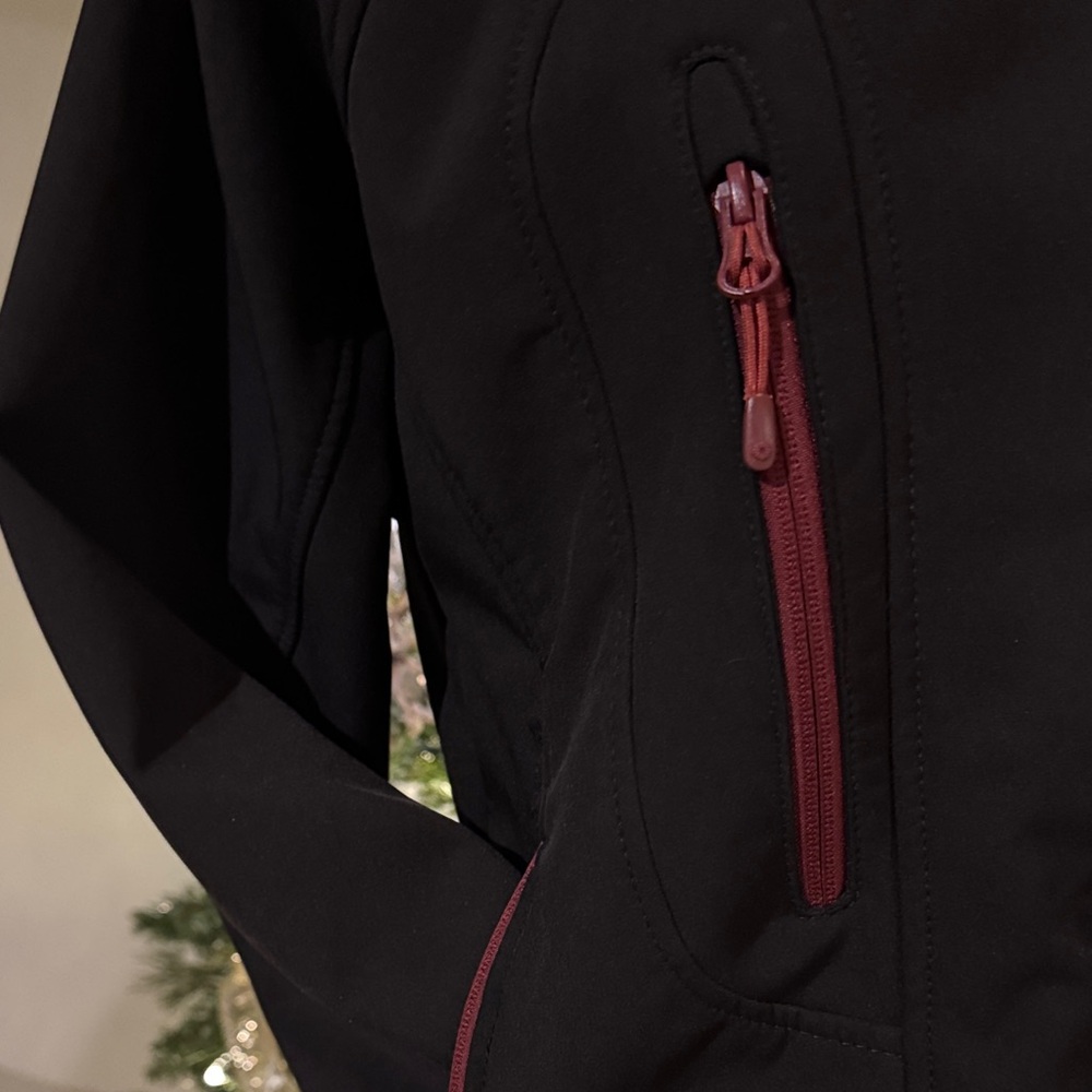 ICEWEAR Iceland -Daniella Women’s Technical Ice-Softshell Jacket - Picture 7 of 16